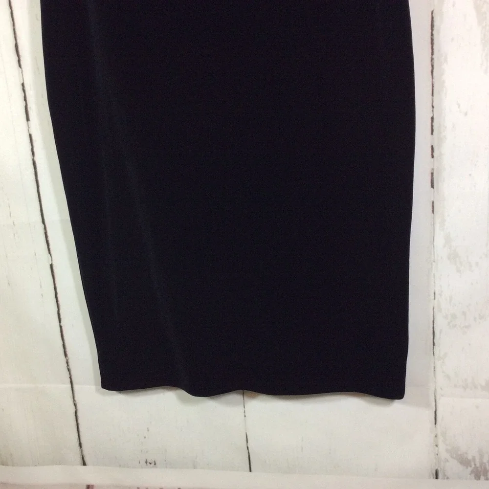 White House Black Market WHBM Women's Black Velvet Pencil Skirt‎ Size 4